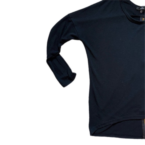 Lulu's Black Long Sleeve Top with Gold Zipper - Picture 3 of 8